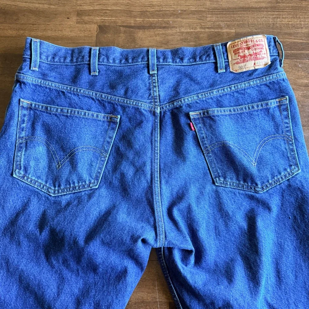 Levis 505 Regular Fit Jeans Mens 42x30 Medium Wash Blue Straight Leg Denim
